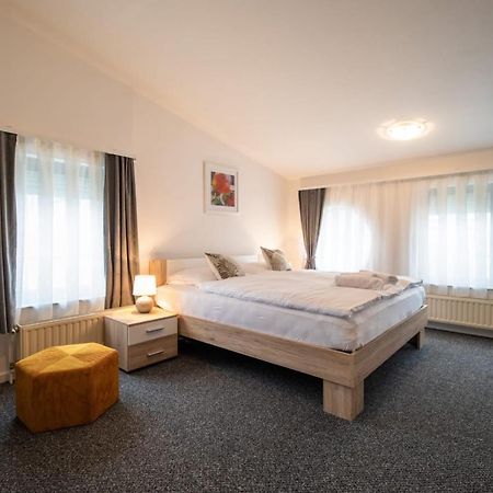 Four Roses Bed and Breakfast Ζάγκρεμπ Εξωτερικό φωτογραφία