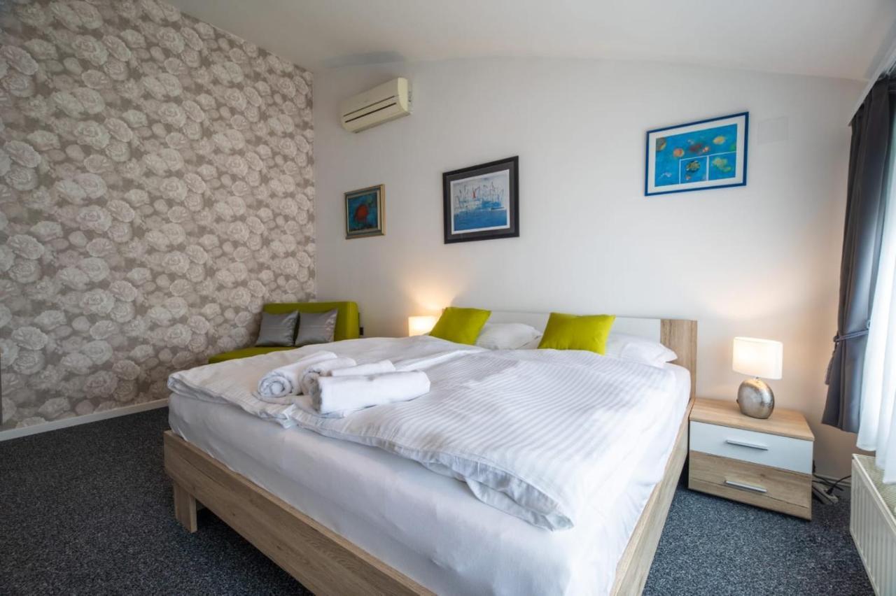 Four Roses Bed and Breakfast Ζάγκρεμπ Εξωτερικό φωτογραφία