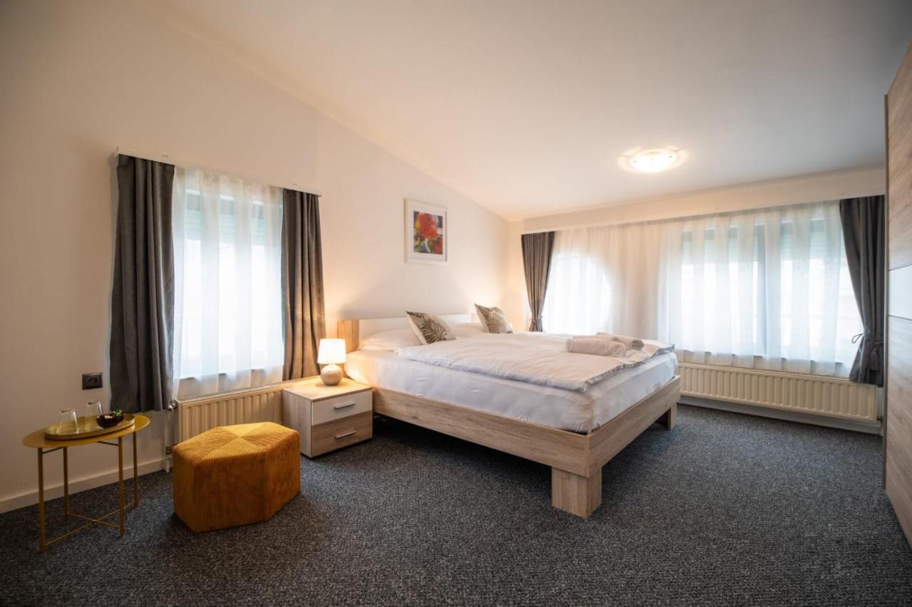 Four Roses Bed and Breakfast Ζάγκρεμπ Εξωτερικό φωτογραφία